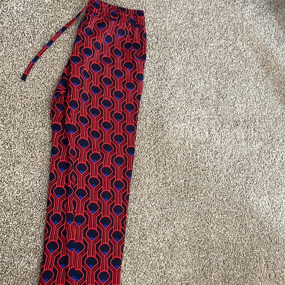 The shining carpet pants - Picture 2 of 3